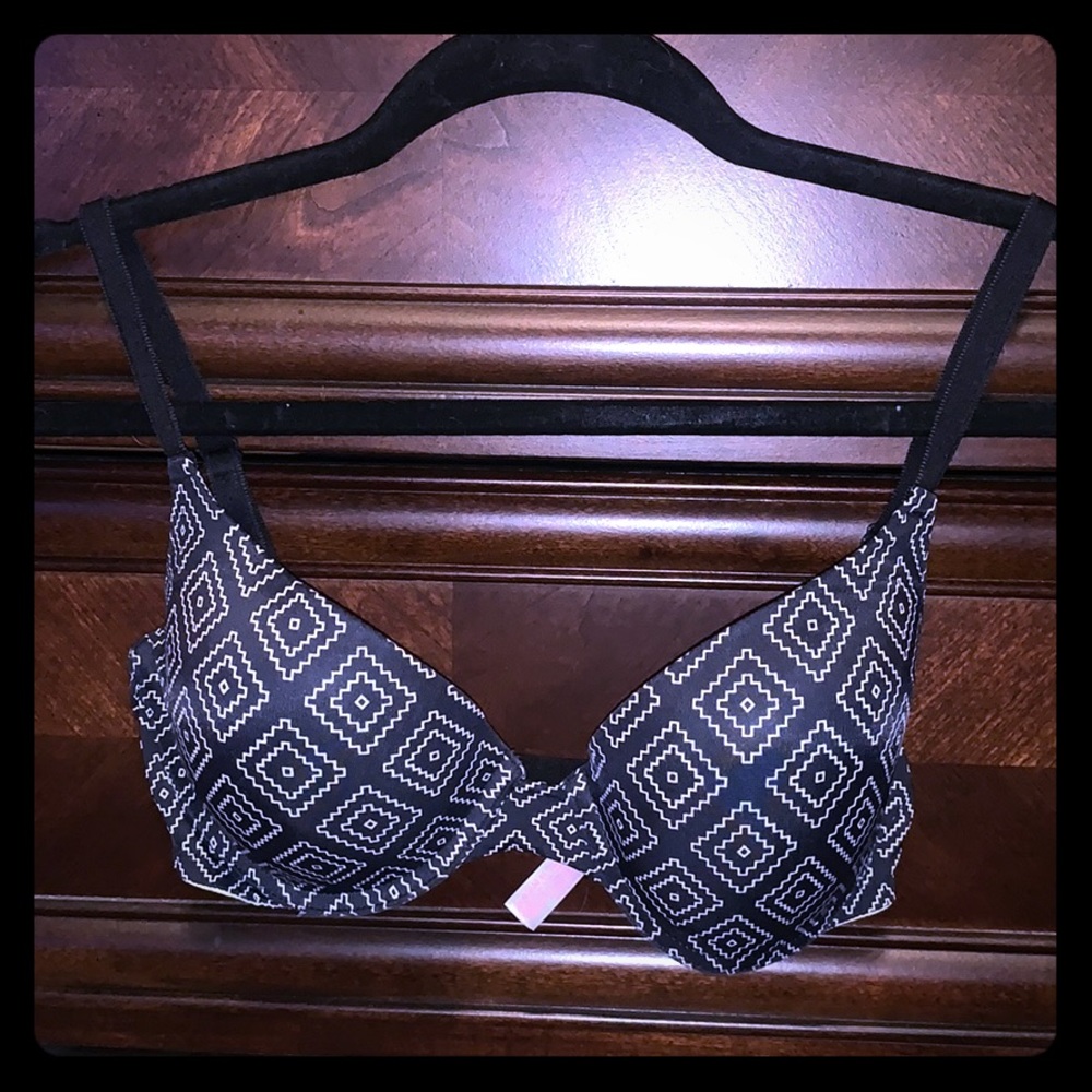 Victoria’s Secret Pink Multi-way Push-up